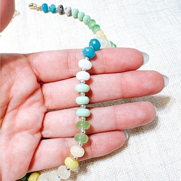 Boho rainbow beaded necklace N513 - Picture 3 of 3